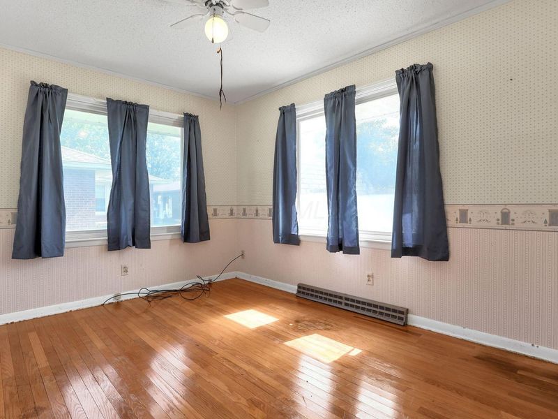 325 W Liberty Street , Bucyrus, OH 44820 Photo 16