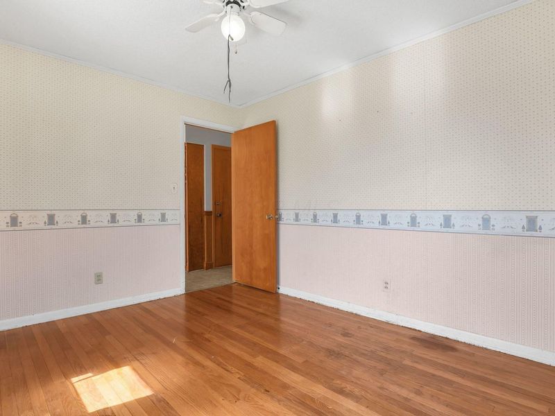 325 W Liberty Street , Bucyrus, OH 44820 Photo 17