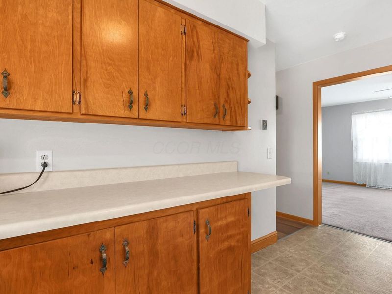 325 W Liberty Street , Bucyrus, OH 44820 Photo 7