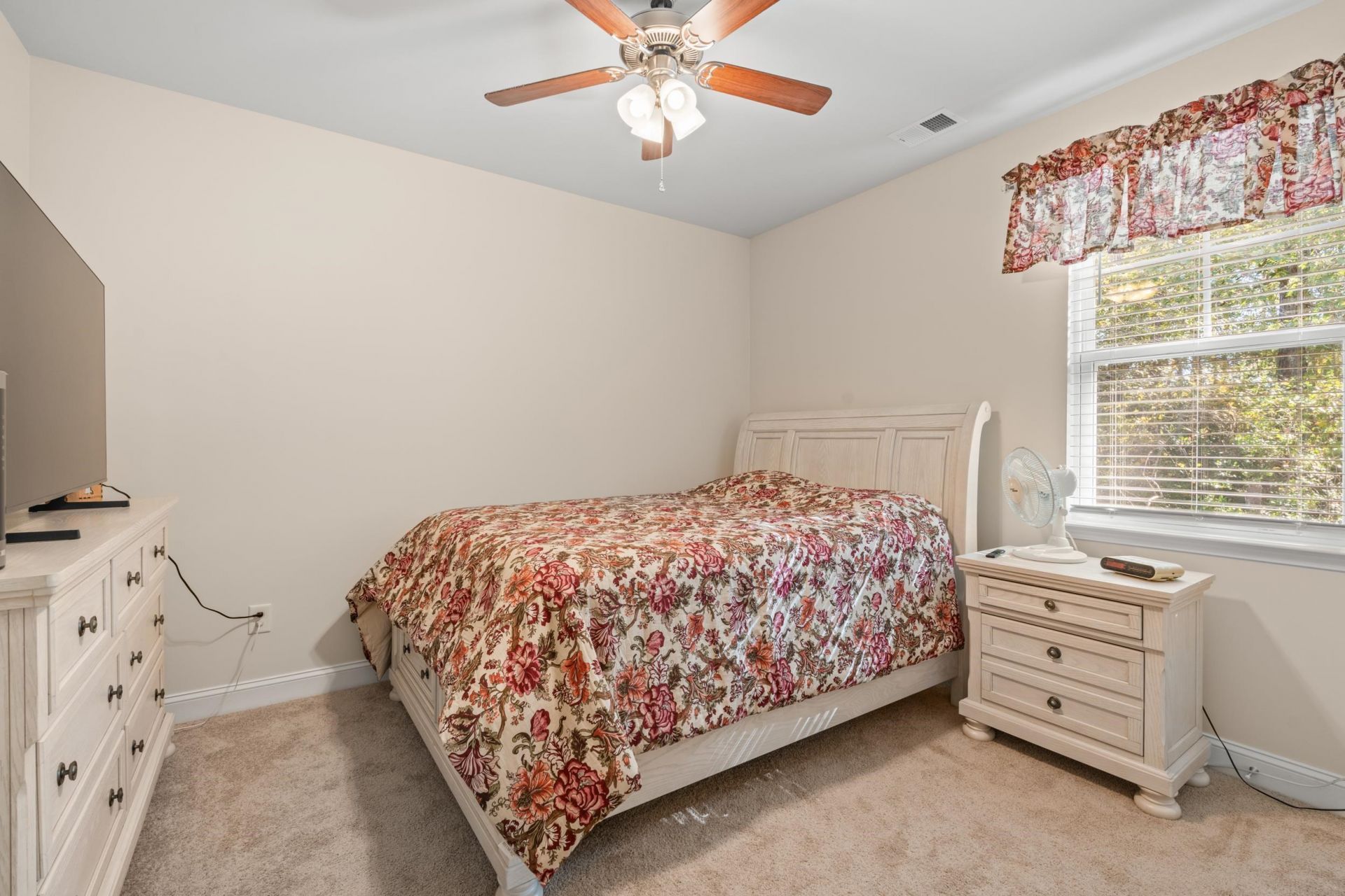 370 Rose Mallow Dr. Photo 25