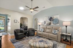 845 Derbyshire Ct. photo 4