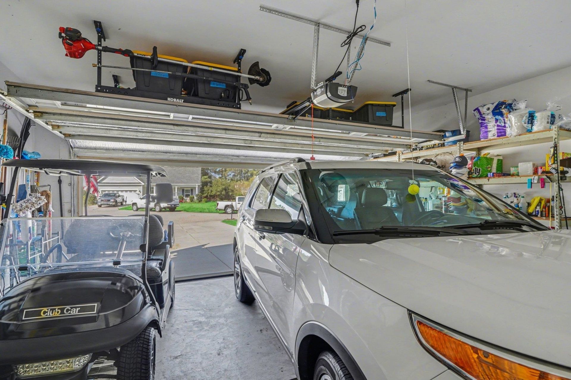 845 Derbyshire Ct. Photo 33