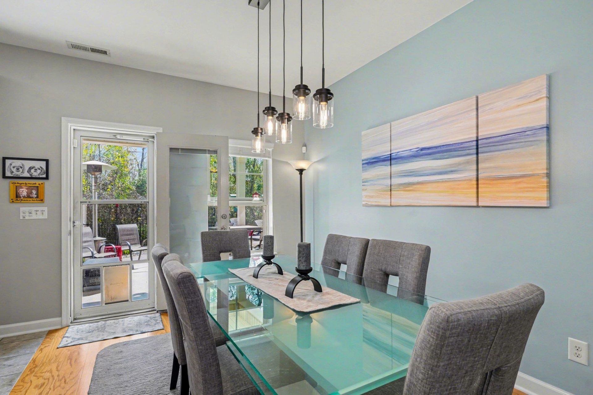 845 Derbyshire Ct. Photo 6