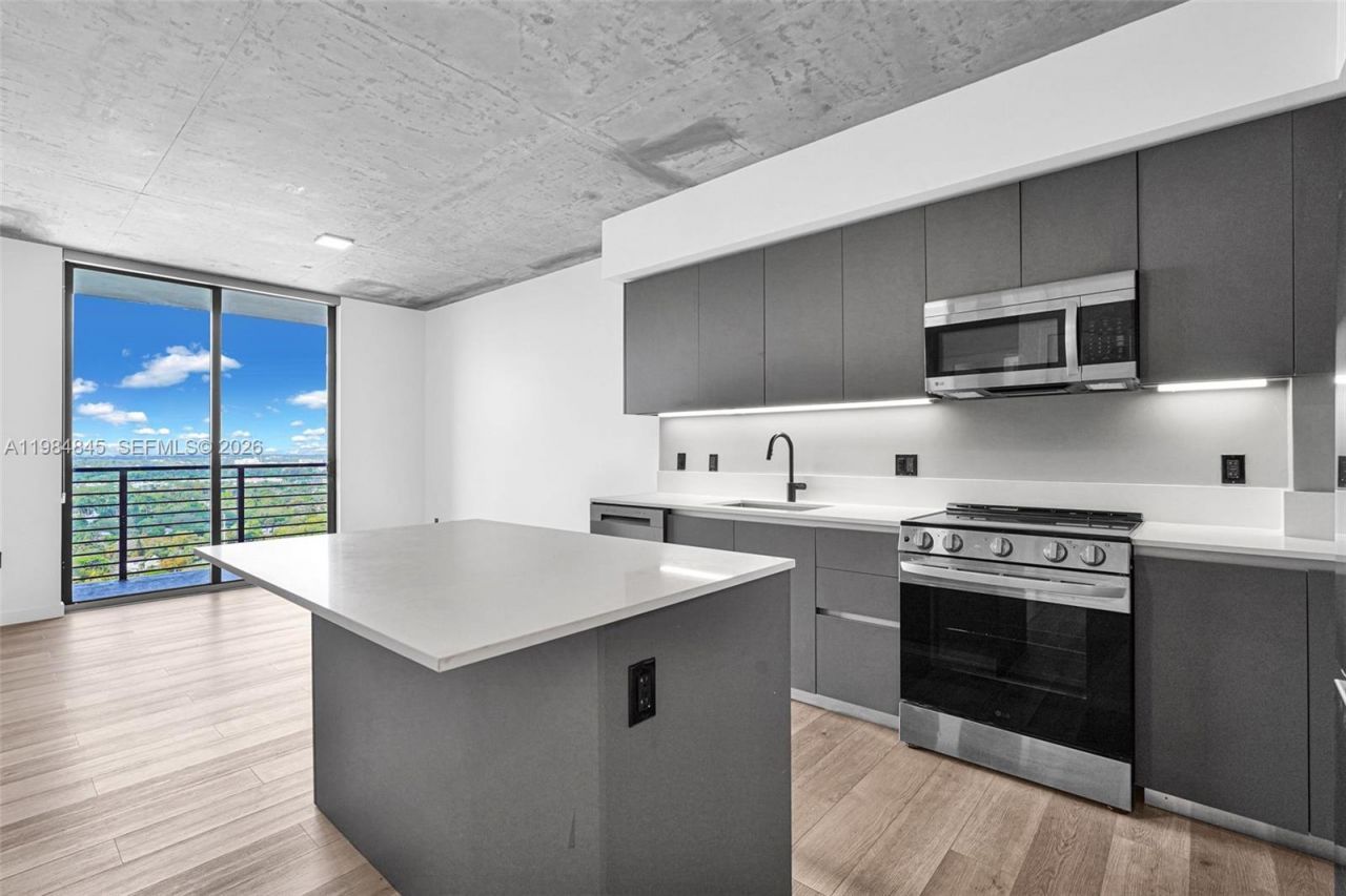 307 SW 5th St, Unit 2514, Fort Lauderdale, FL 33315 Photo