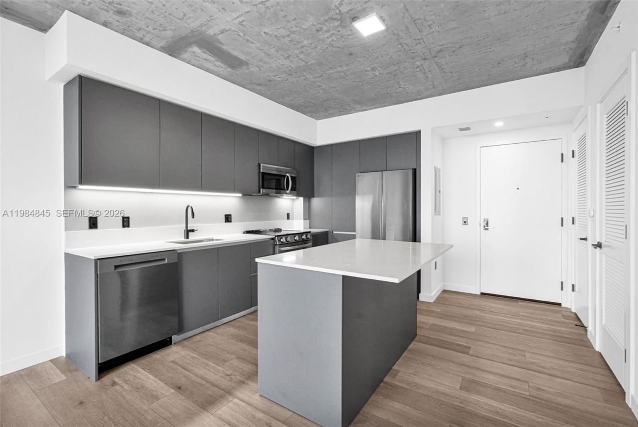 307 SW 5th St, Unit 2514, Fort Lauderdale, FL 33315 Photo