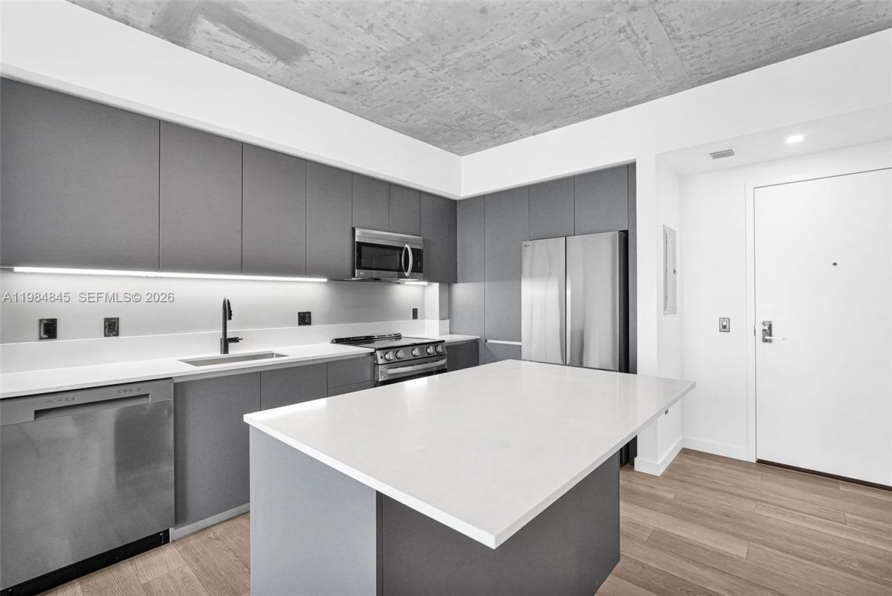 307 SW 5th St, Unit 2514, Fort Lauderdale, FL 33315 Photo