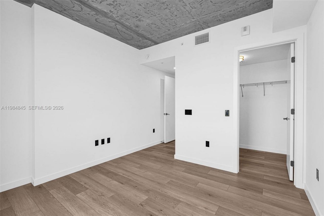 307 SW 5th St, Unit 2514, Fort Lauderdale, FL 33315 Photo