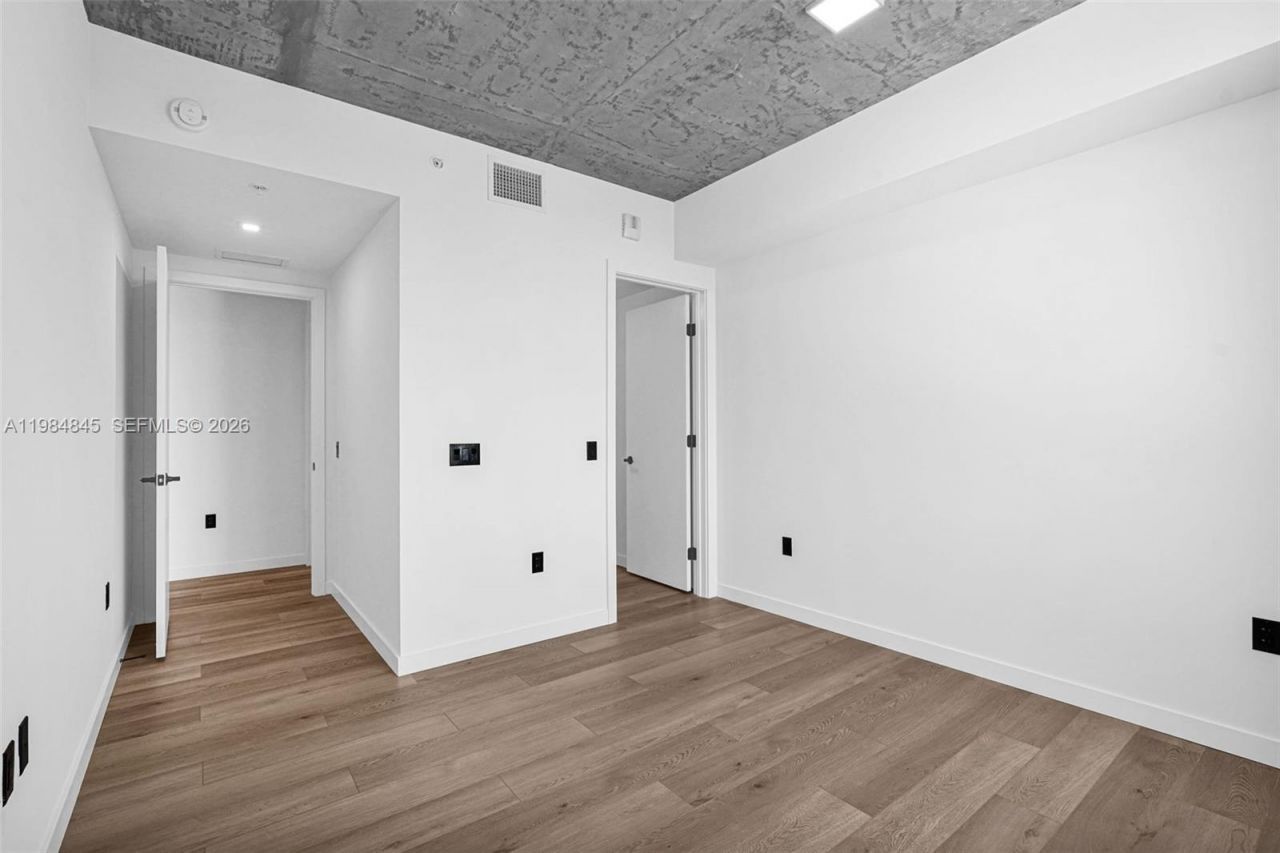 307 SW 5th St, Unit 2514, Fort Lauderdale, FL 33315 Photo