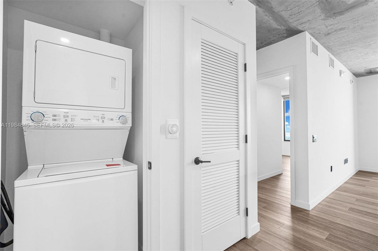 307 SW 5th St, Unit 2514, Fort Lauderdale, FL 33315 Photo