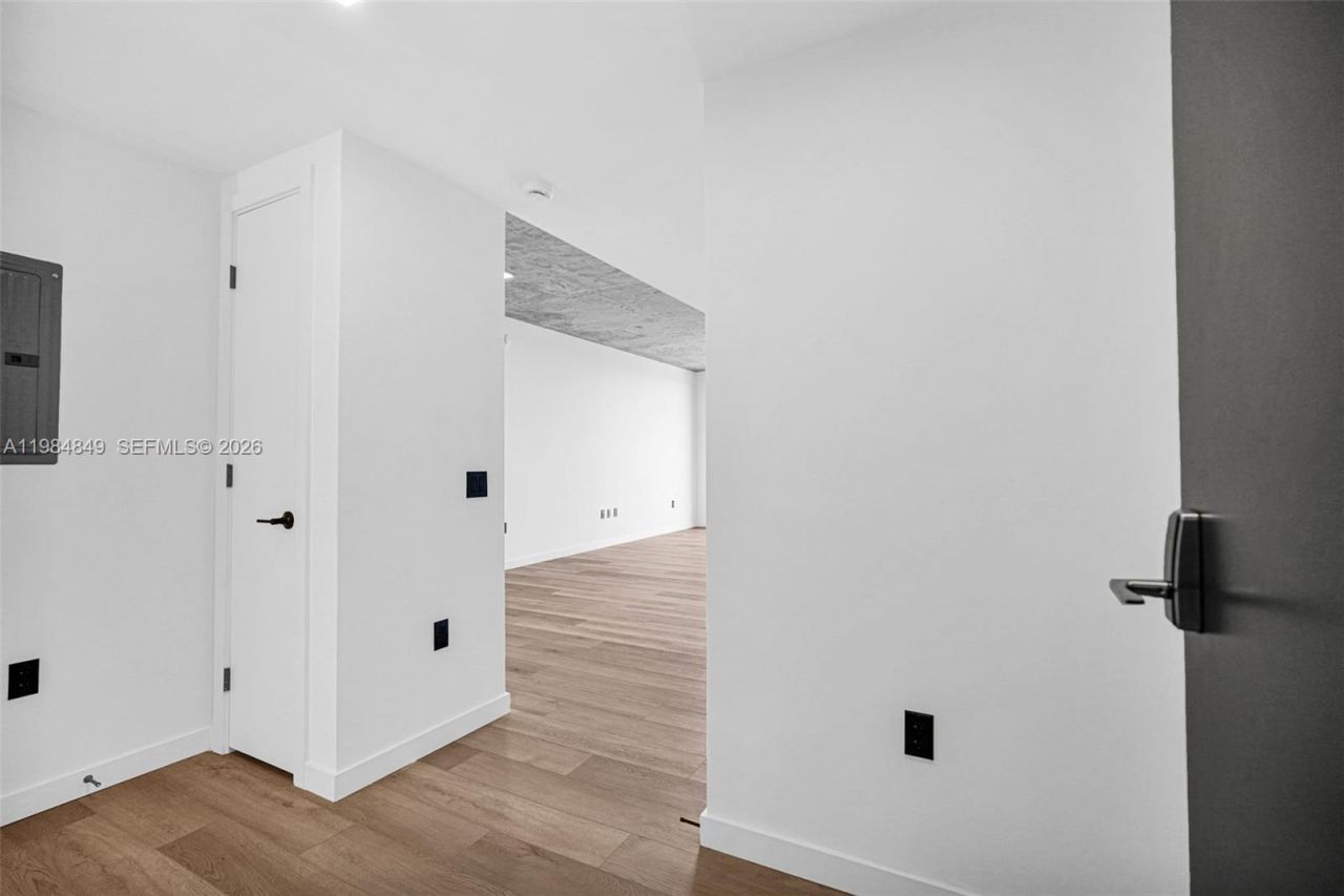 307 SW 5th St, Unit 1809, Fort Lauderdale, FL 33315 Photo