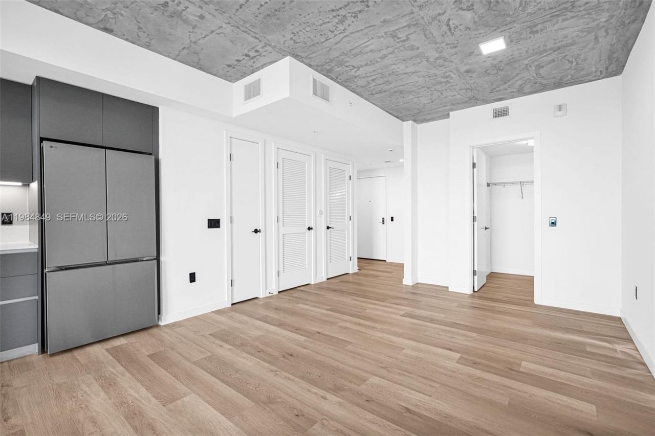 307 SW 5th St, Unit 1809, Fort Lauderdale, FL 33315 Photo