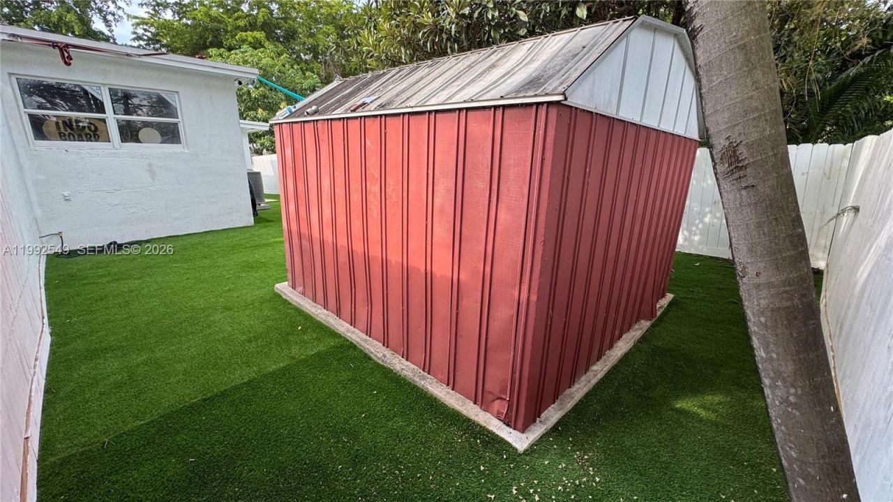 181 NE 121st St , North Miami, FL 33161 Photo