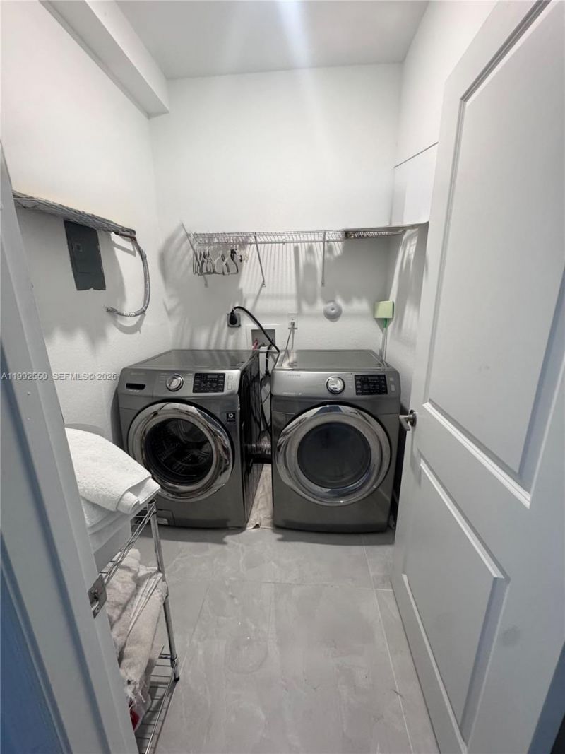 19303 SW 132nd Path, Miami, FL 33177 Photo