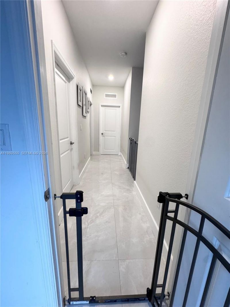 19303 SW 132nd Path, Miami, FL 33177 Photo