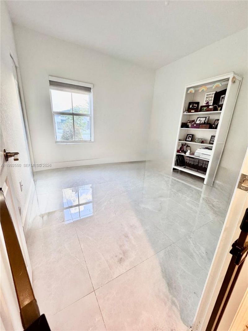 19303 SW 132nd Path, Miami, FL 33177 Photo