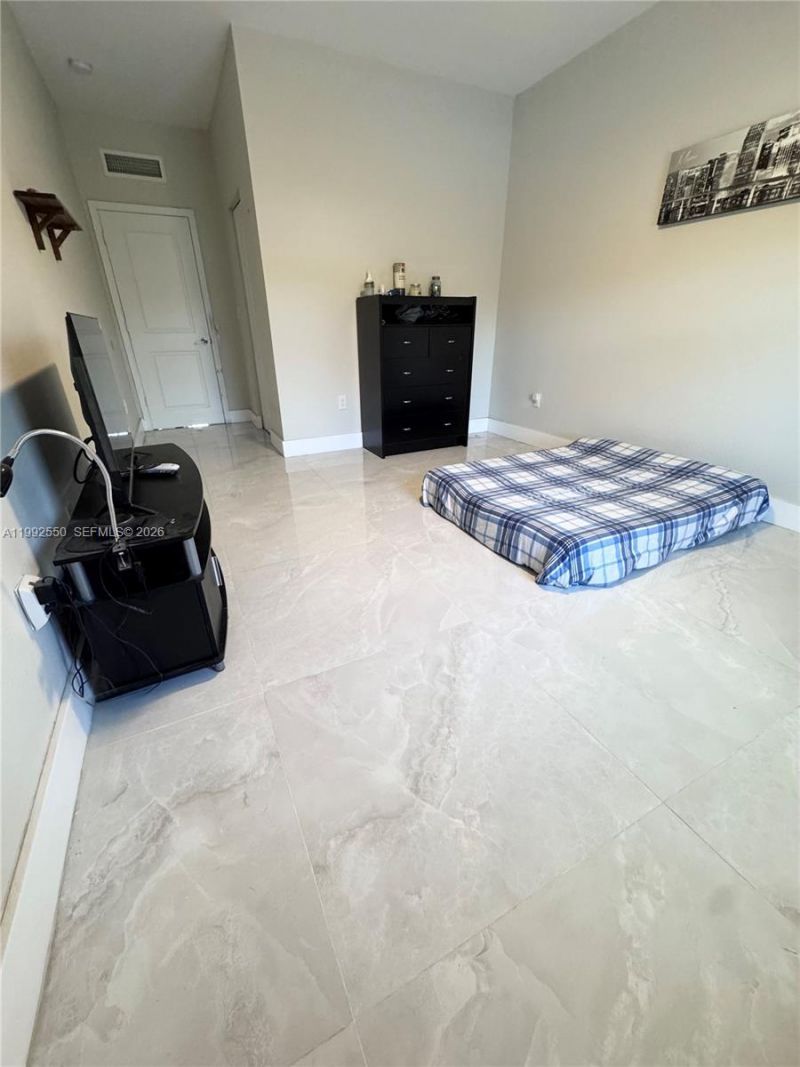 19303 SW 132nd Path, Miami, FL 33177 Photo