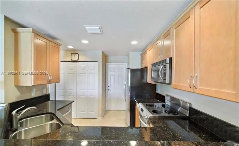 8989 Lancaster St , Tamarac, FL 33321 Photo