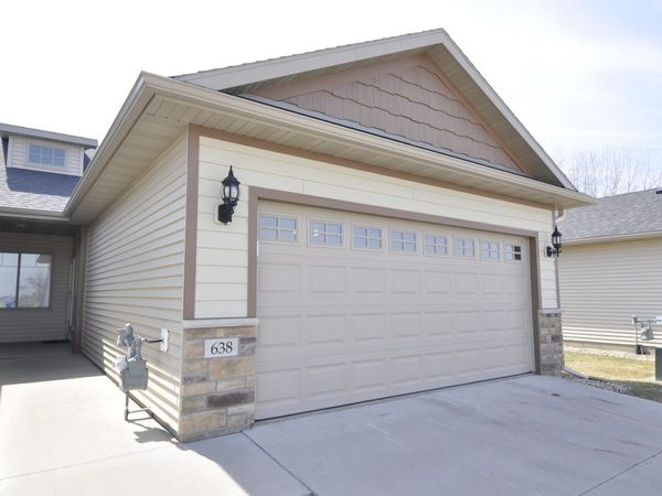 638 Shardlow Place NE, Byron, MN 55920
