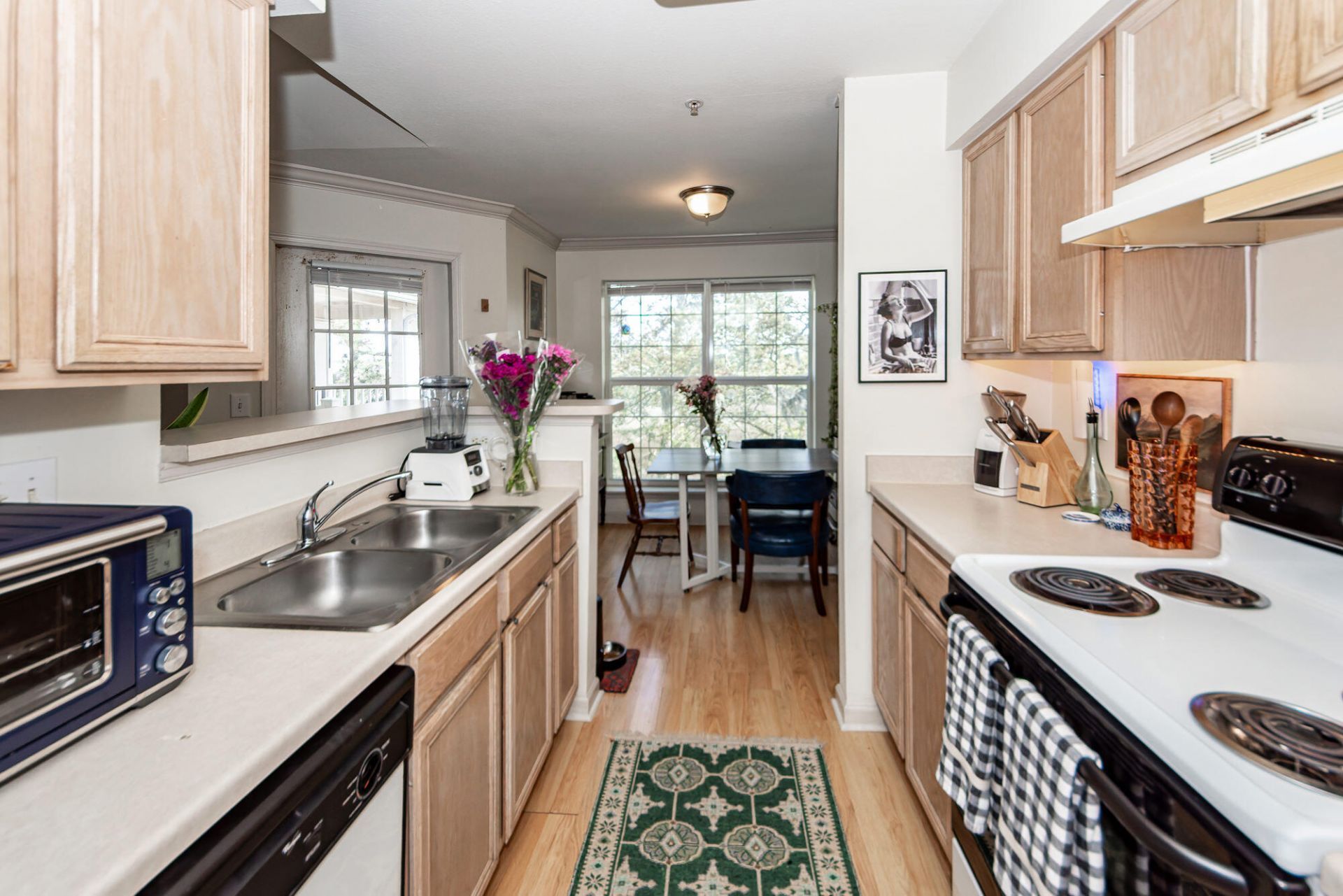 700 Daniel Ellis Drive Photo 13