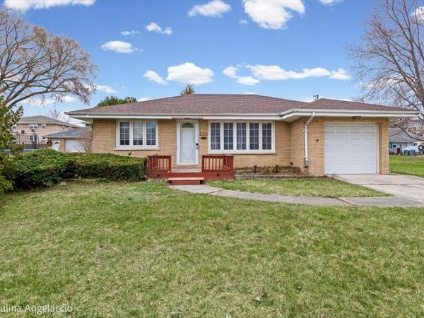 4618 Custer Avenue , Brookfield, IL 60513