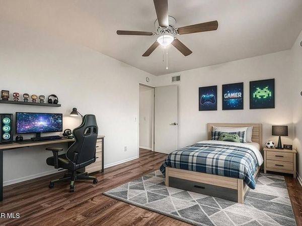 560 Chapala Drive, Camarillo, CA 93010