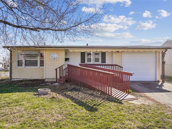 407 N 14th Avenue, Marshalltown, IA 50158