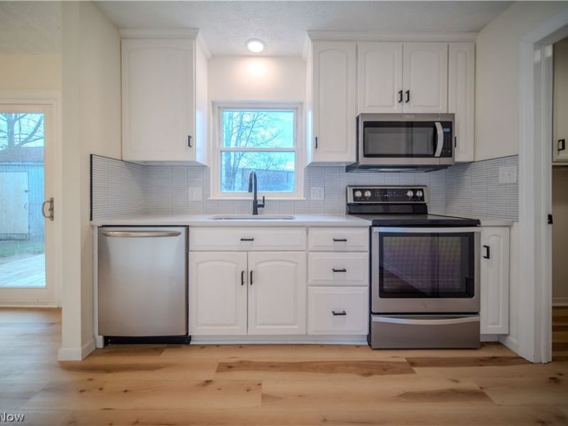 886 Bunker Hill, Medina, OH 44256 Photo 9