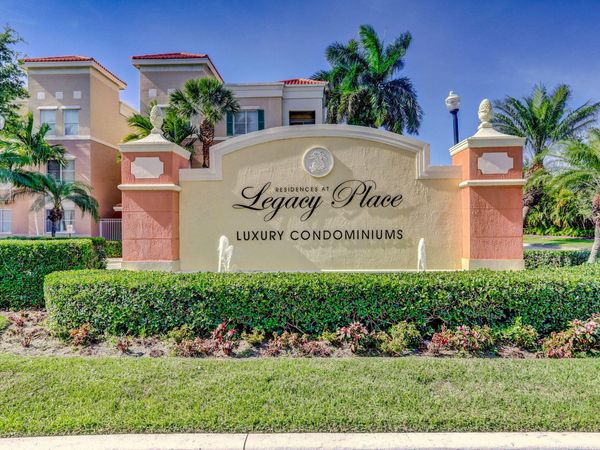 11032 Legacy Drive, Unit 303, Palm Beach Gardens, FL 33410