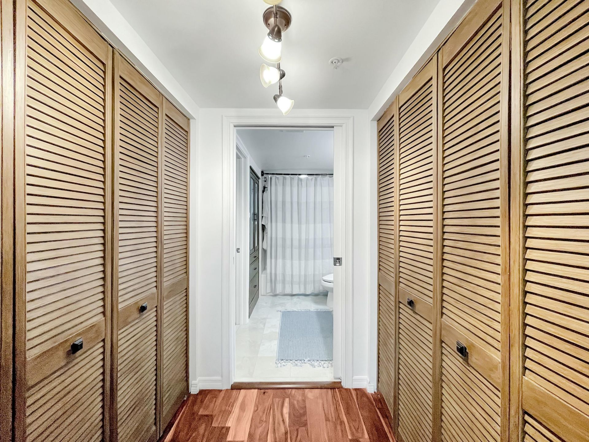 99 SE Mizner Boulevard, Unit 714, Boca Raton, FL 33432 Photo