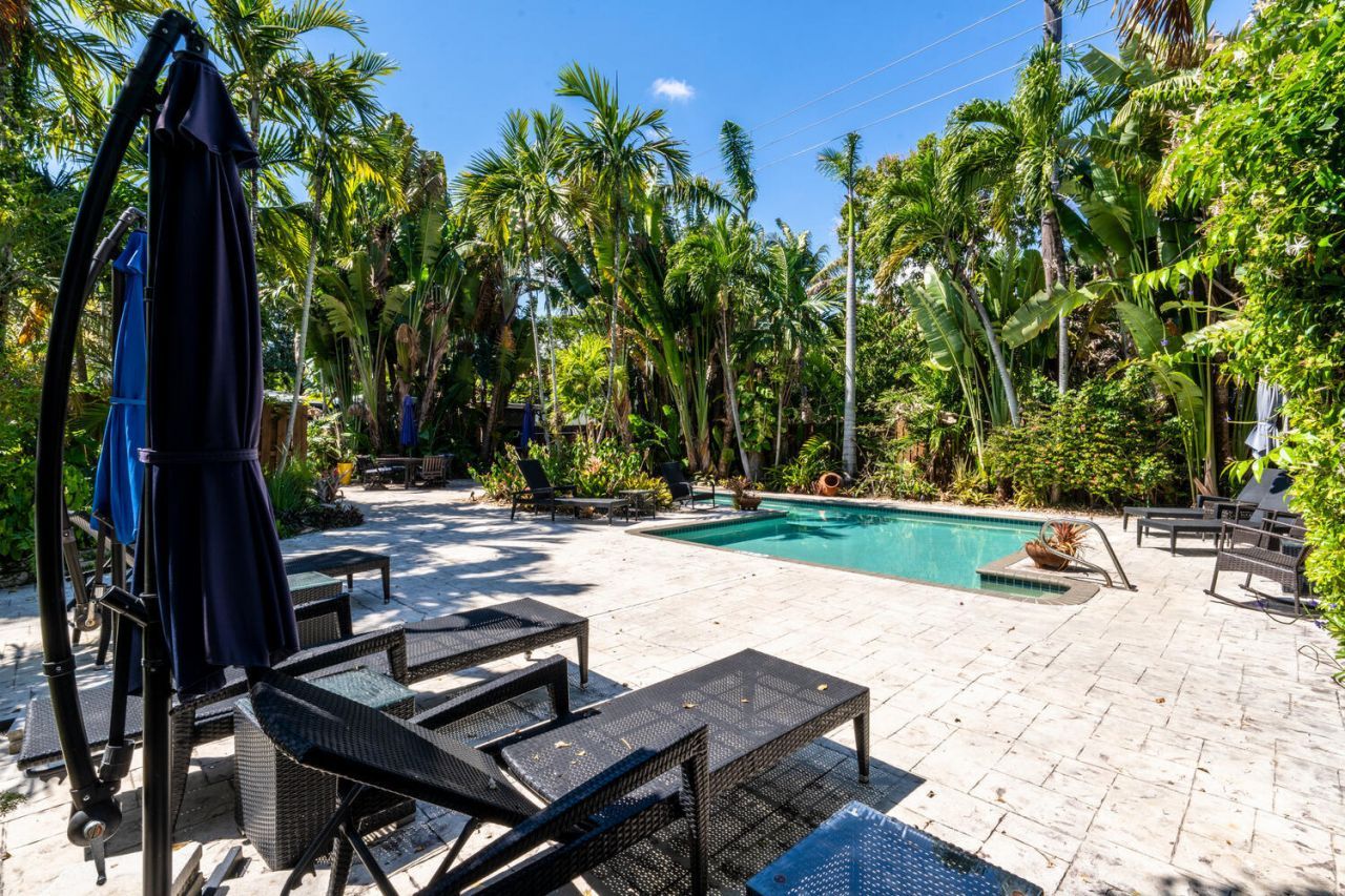 1200 NE 17th Court, Unit 1, Fort Lauderdale, FL 33305 Photo
