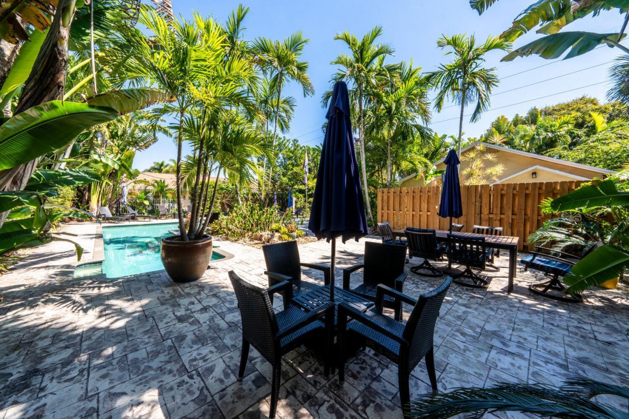 1200 NE 17th Court, Unit 1, Fort Lauderdale, FL 33305 Photo