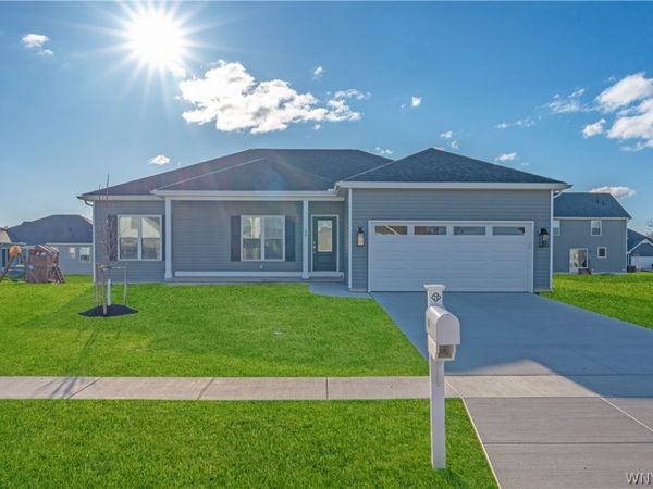 40 Greenspring Court, Buffalo, NY 14224