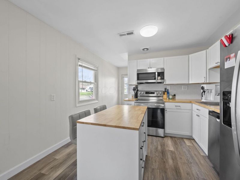 100 Saratoga Drive , Johnstown, OH 43031 Photo 9