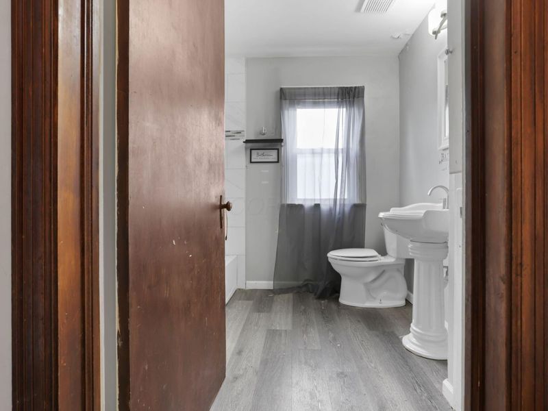 1363 Duxberry Avenue , Columbus, OH 43211 Photo 15