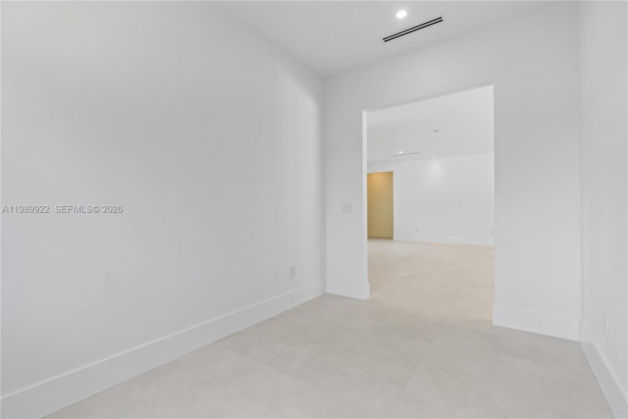 6221 SW 60th St, South Miami, FL 33143 Photo