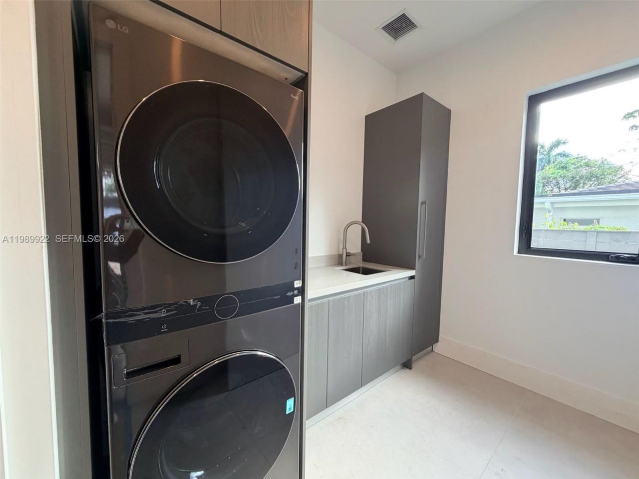 6221 SW 60th St , South Miami, FL 33143 Photo