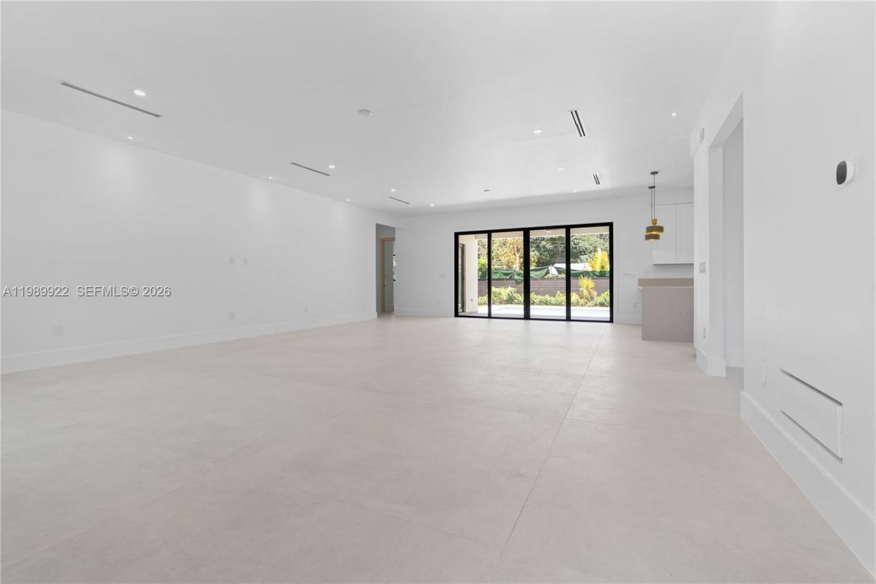 6221 SW 60th St, South Miami, FL 33143 Photo