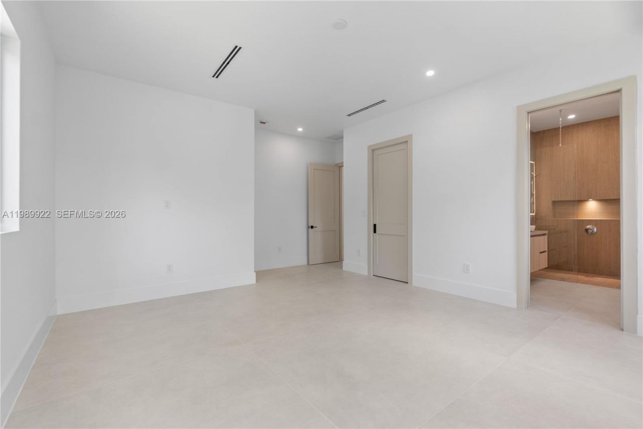 6221 SW 60th St, South Miami, FL 33143 Photo