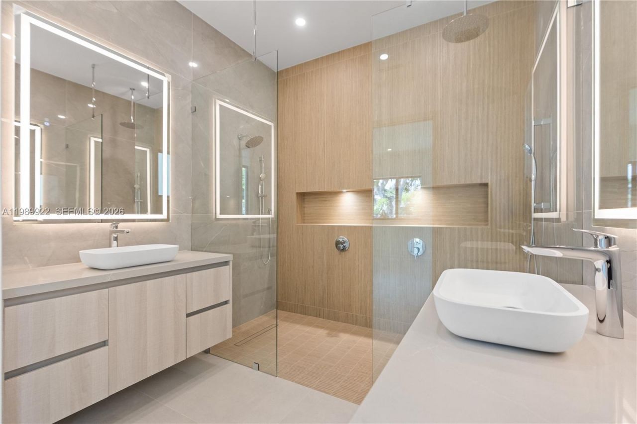 6221 SW 60th St, South Miami, FL 33143 Photo