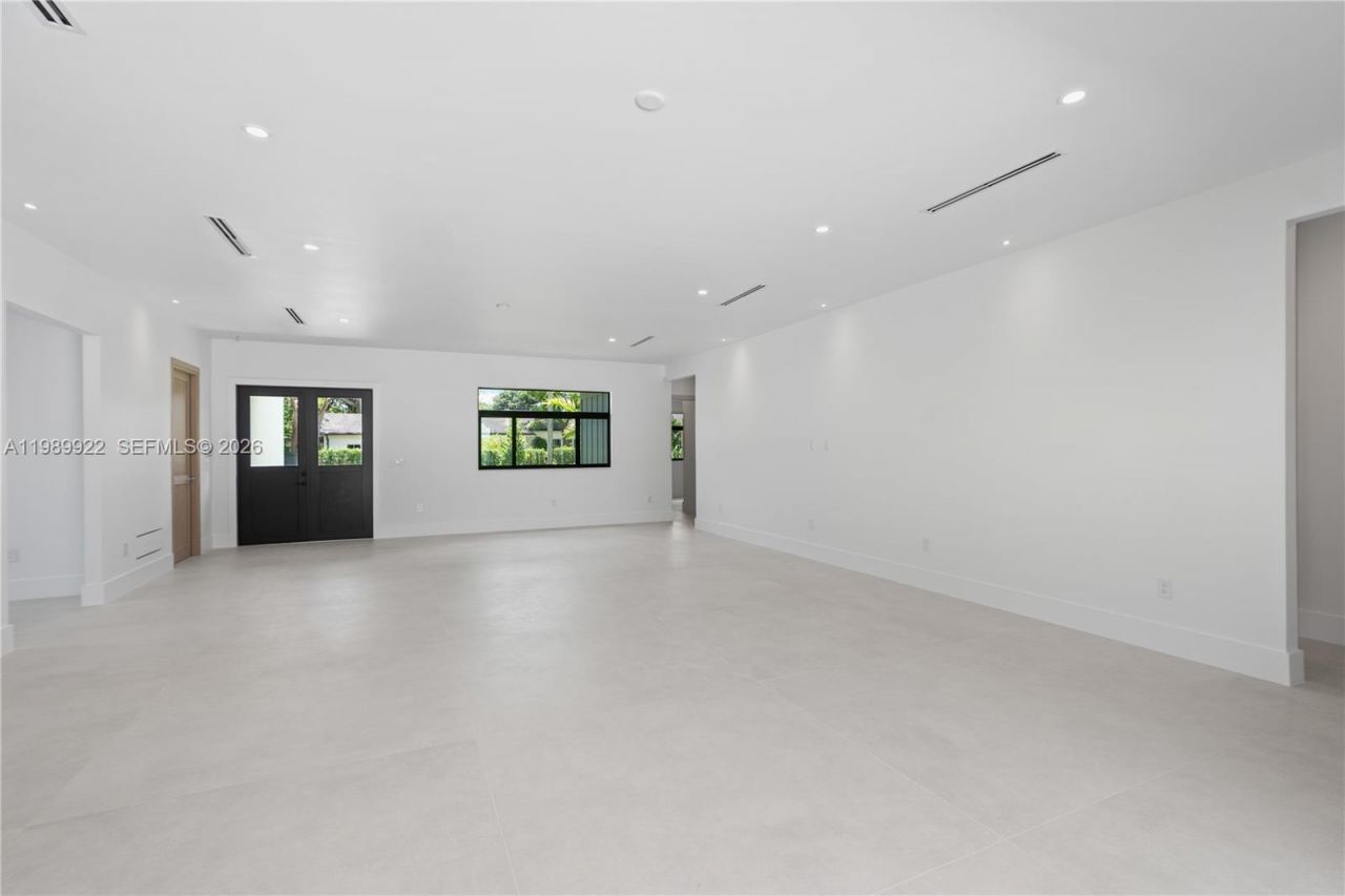 6221 SW 60th St, South Miami, FL 33143 Photo