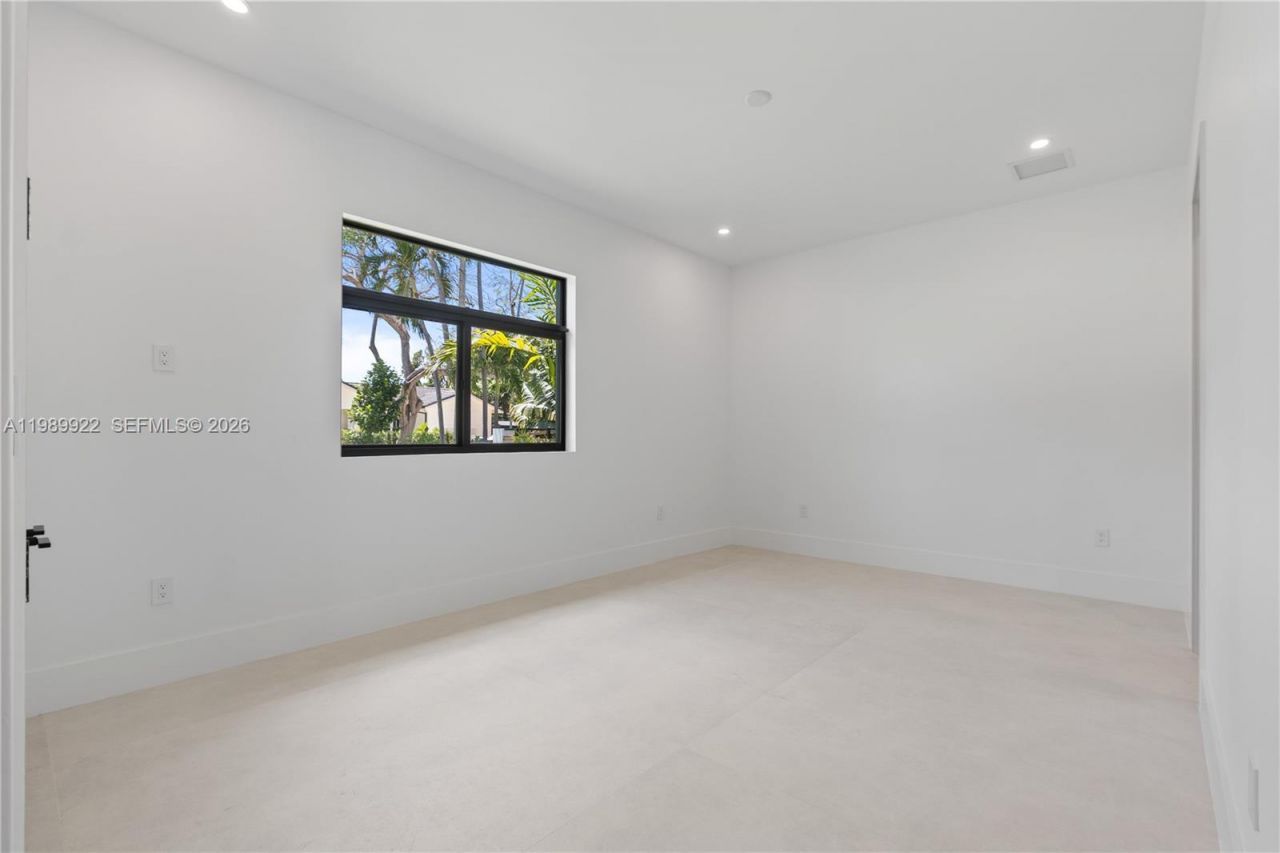 6221 SW 60th St, South Miami, FL 33143 Photo