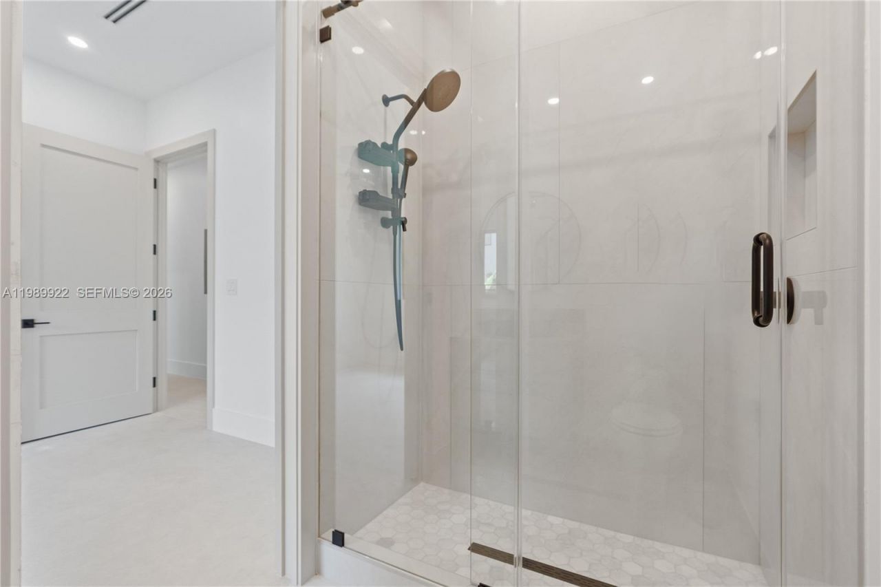 6221 SW 60th St, South Miami, FL 33143 Photo