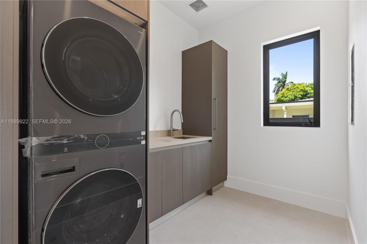 6221 SW 60th St, South Miami, FL 33143 Photo