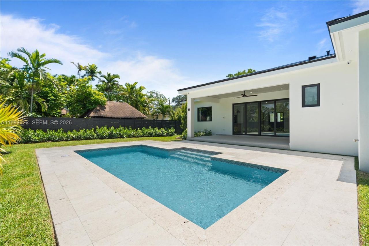 6221 SW 60th St, South Miami, FL 33143 Photo