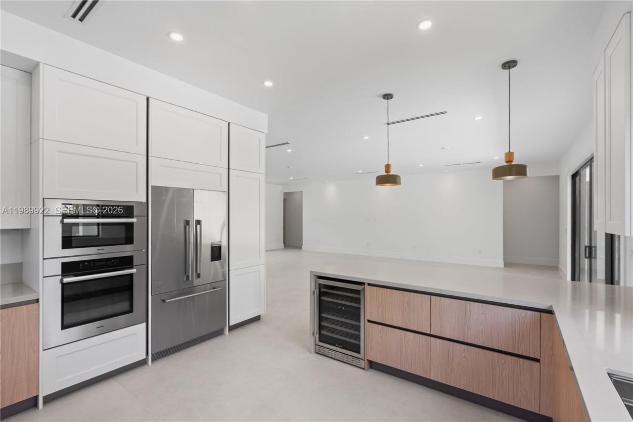 6221 SW 60th St, South Miami, FL 33143 Photo