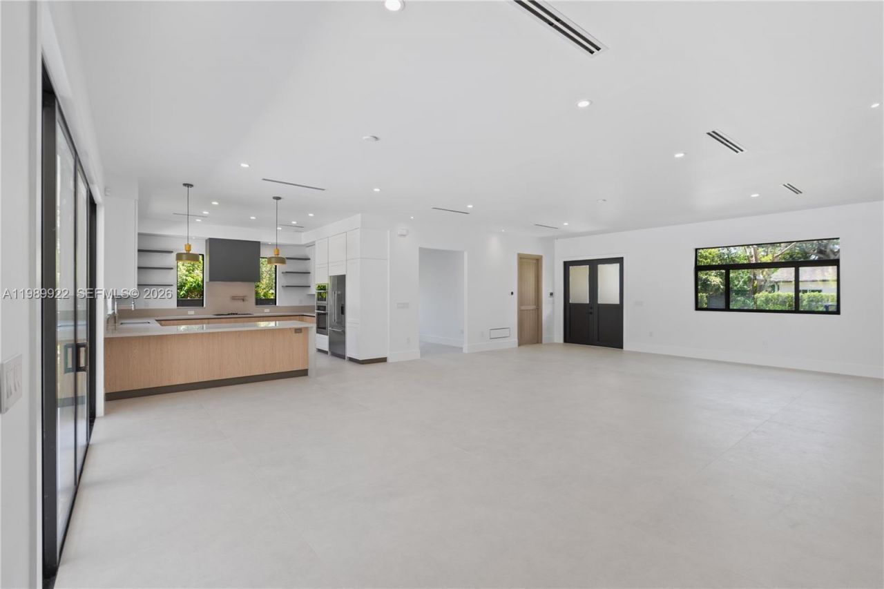 6221 SW 60th St, South Miami, FL 33143 Photo