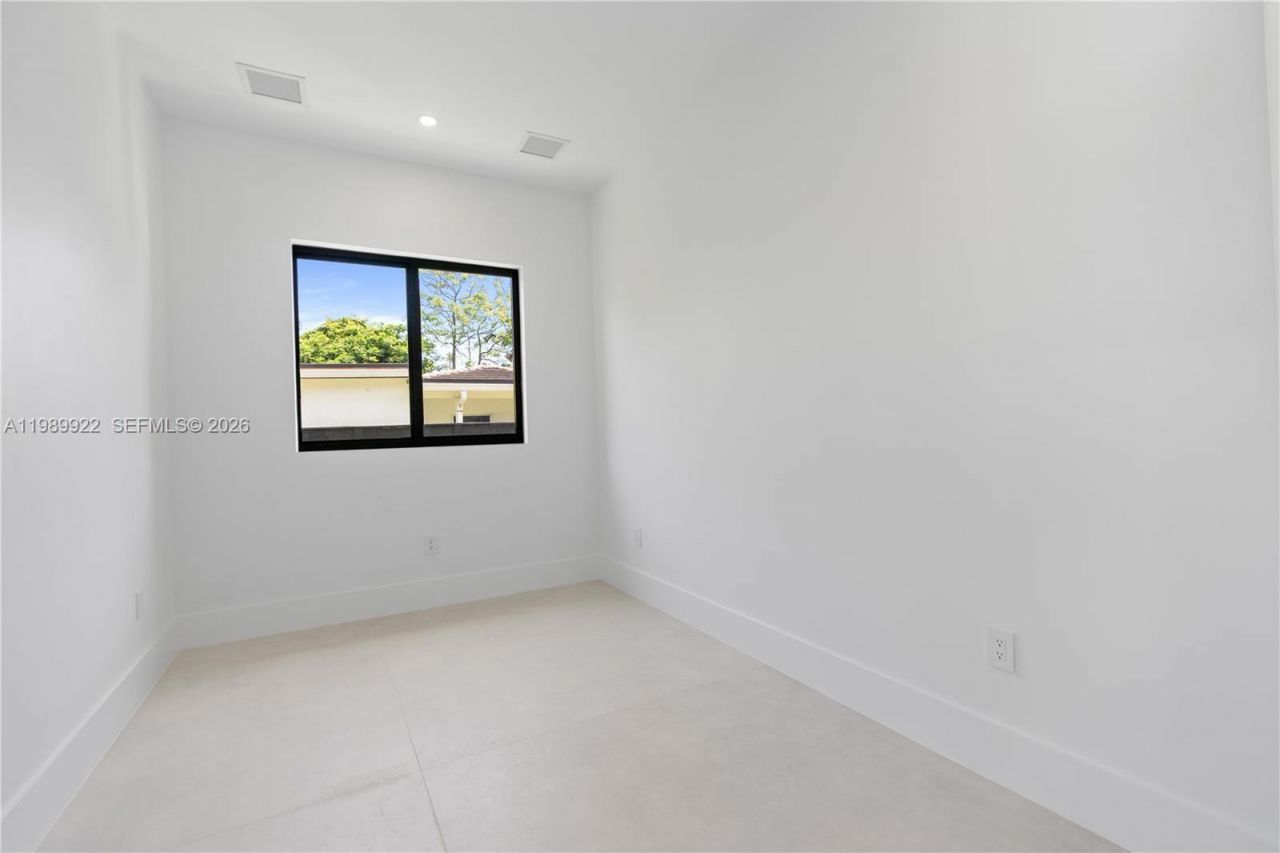 6221 SW 60th St, South Miami, FL 33143 Photo