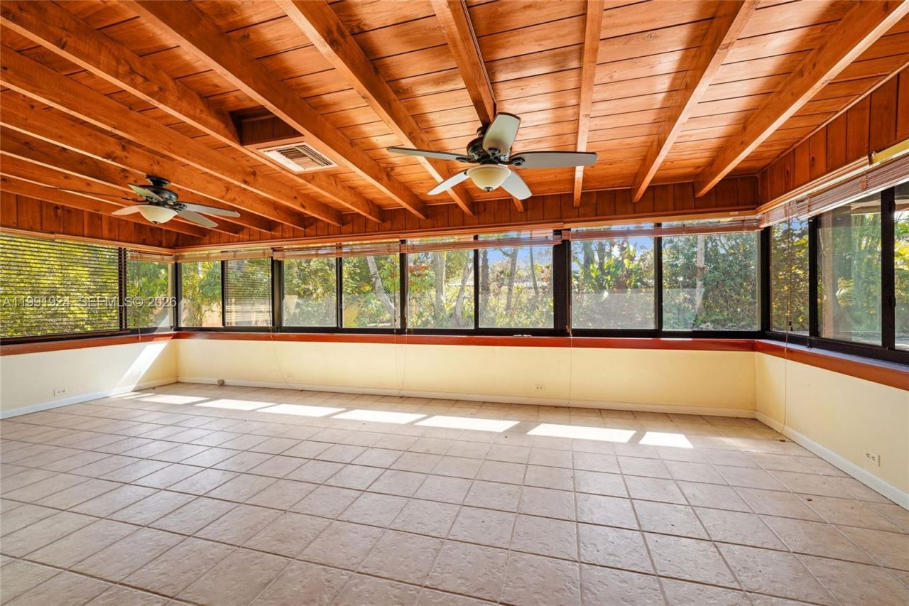 8250 SW 95th St, Miami, FL 33156 Photo