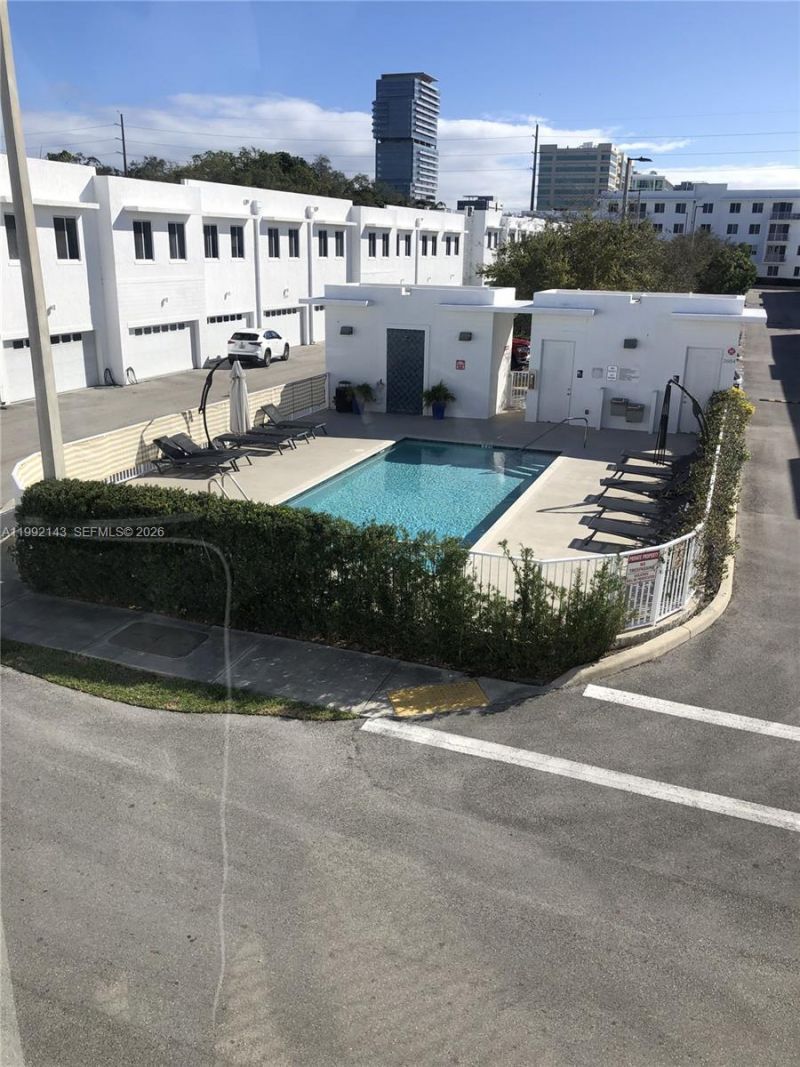 2601 NE 212th Ter , Unit 104, Miami, FL 33180 Photo