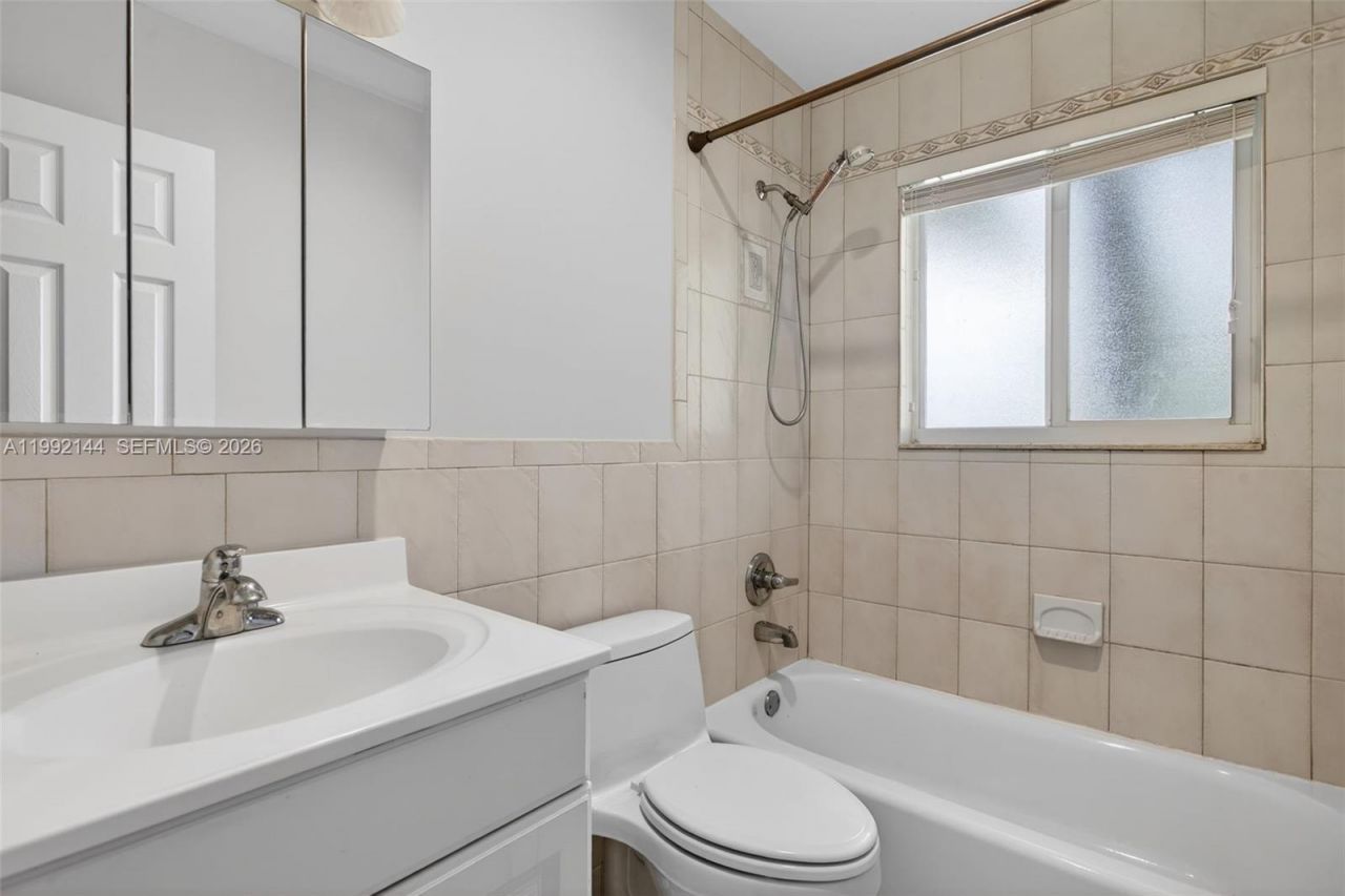 3900 NE 22nd Ave, Lighthouse Point, FL 33064 Photo